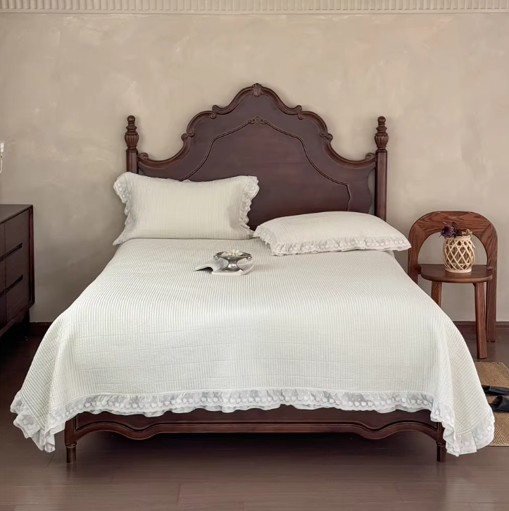 Couette imprimée avec tissu en dentelle